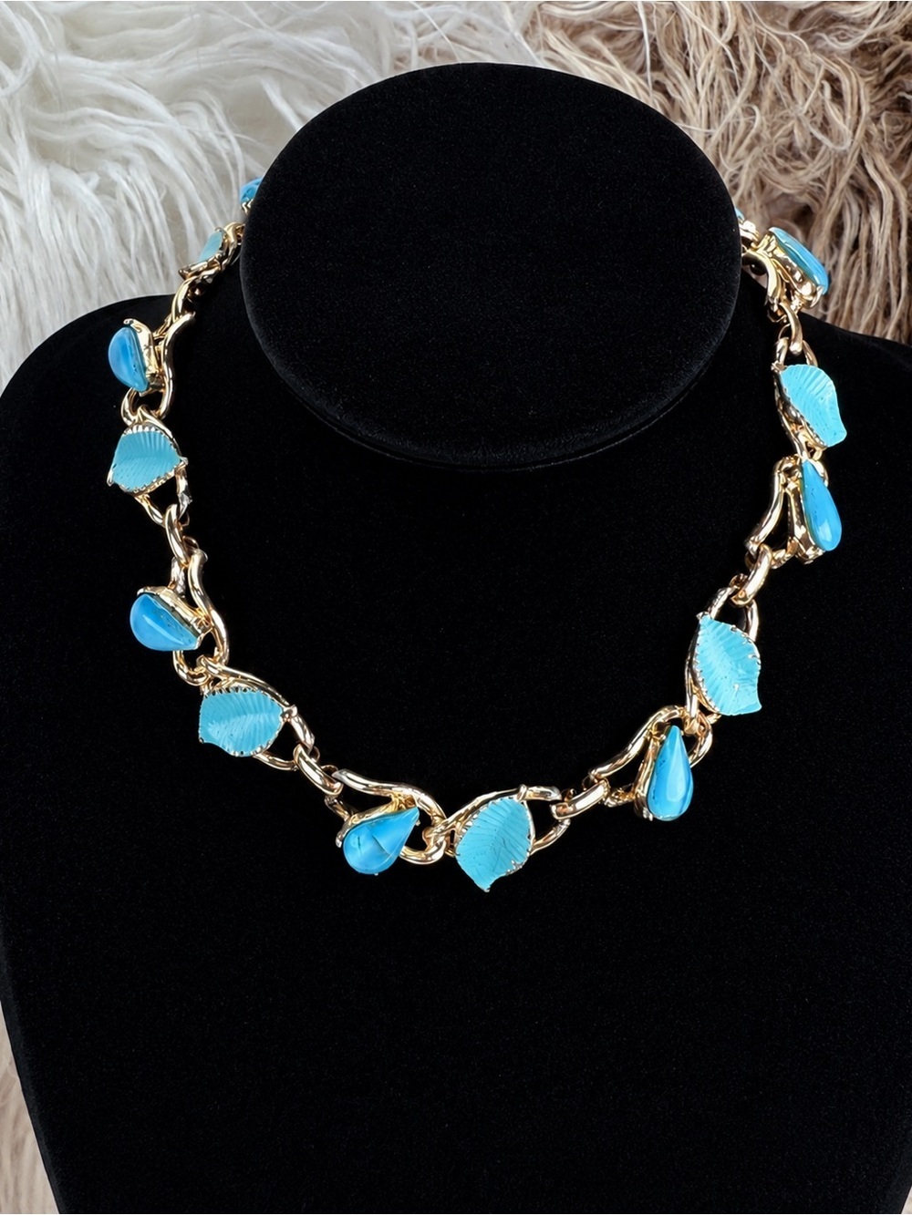 Vintage Silvertone Blue Leaf Accent Choker Necklace